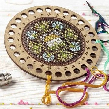 Дім у волошках Набір для створення органайзера для ниток Wonderland Сrafts FLTL-083 - Купити в інтернет-магазині club-rukodelia.com Тел: 067-802-24-81  Купити Київ, Львів, Харків, Вінниця, Одеса, Житомир, Чернігів, Суми