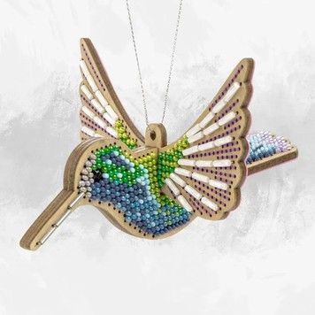 Яркий колибри Набор для вышивки бисером на деревянной основе Wonderland Crafts FLK-607 - Купить в интернет-магазине club-rukodelia.com Тел: 067-802-24-81 Купить Киев, Львов, Харьков, Винница, Одесса, Житомир, Чернигов, Сумы