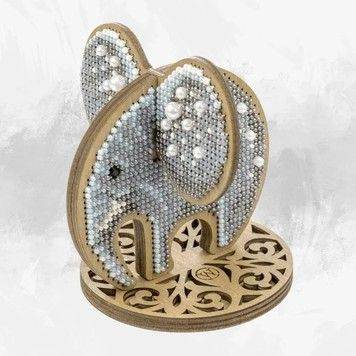 Милый слоник Набор для вышивки бисером на деревянной основе Wonderland Crafts FLK-606 - Купить в интернет-магазине club-rukodelia.com Тел: 067-802-24-81 Купить Киев, Львов, Харьков, Винница, Одесса, Житомир, Чернигов, Сумы