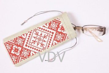 Футляр для окулярів Заготовка для вишивання бісером VDV ЧО-03 - Купити в інтернет-магазині club-rukodelia.com Тел: 067-802-24-81  Купити Київ, Львів, Харків, Вінниця, Одеса, Житомир, Чернігів, Суми