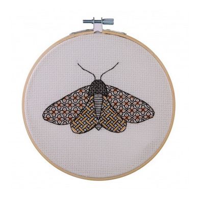 Набір для вишивання хрестиком Блекворк: Метелик (Blackwork: Moth) ANCHOR ABW0002 - Купить в интернет-магазине club-rukodelia.com Тел: 067-802-24-81 Купить Киев, Львов, Харьков, Винница, Одесса, Житомир, Чернигов, Сумы