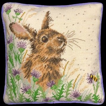Набор для вышивания Bothy Threads подушка квадрат The Meadow Tapestry THD30 - Купить в интернет-магазине club-rukodelia.com Тел: 067-802-24-81 Купить Киев, Львов, Харьков, Винница, Одесса, Житомир, Чернигов, Сумы